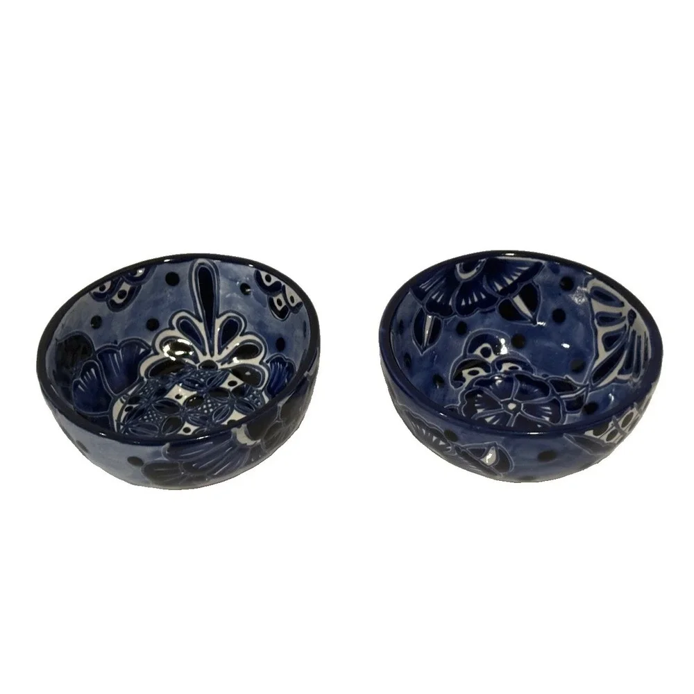 VTG Lot 2 Mexican Talavera Pottery Bowls Blue & White Floral 5x2